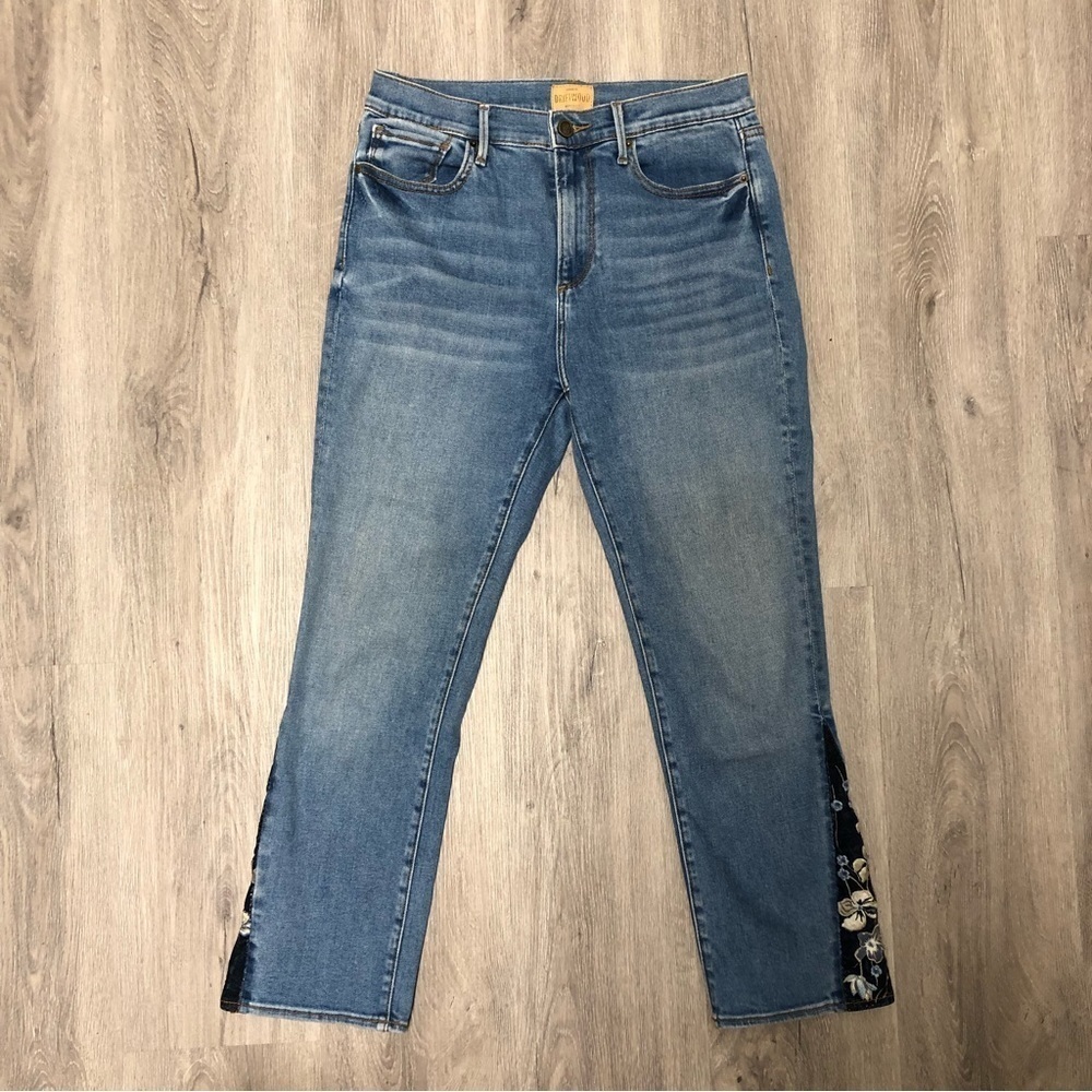 Driftwood Amelia Jeans Women's Size  Embroidered Floral Straight Leg Denim Pants